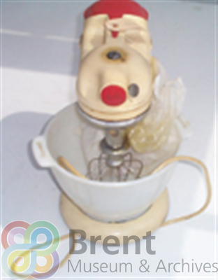 TH\CT\Museum catalogue\3D objects\1984_45_1a-b_th.jpg; 1984.45.1a-b; ;